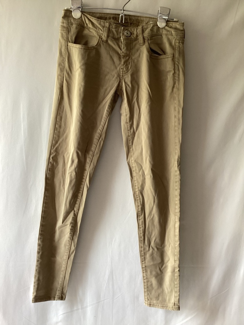 American Eagle Outfitters Skinny Jeans in Khaki